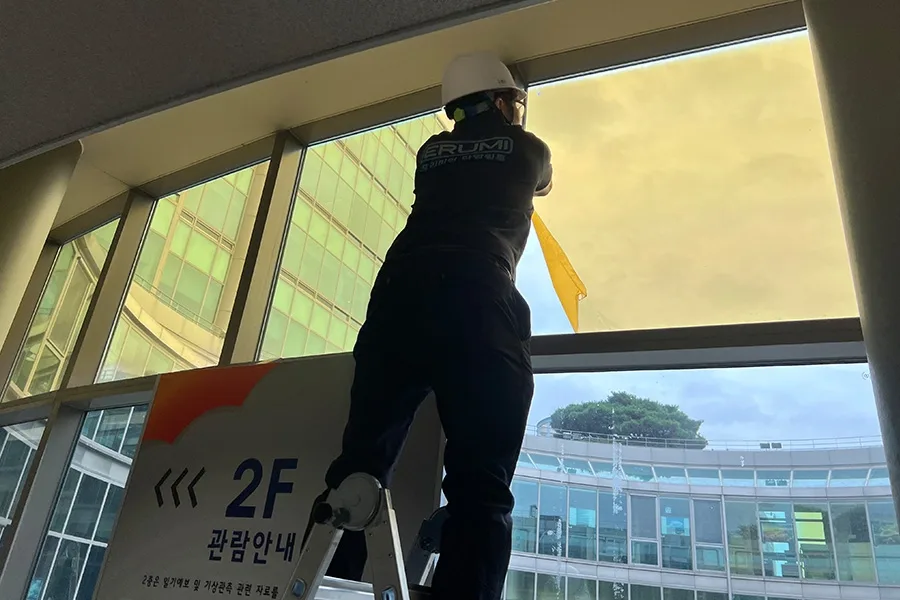동작 사무실썬팅 시공 현장 5